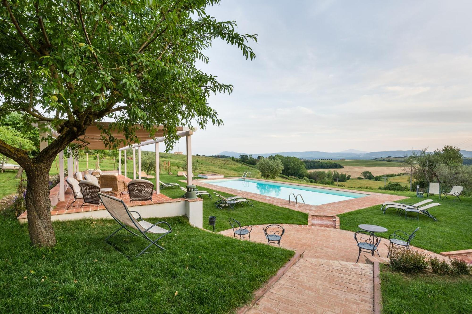 Petrignano Del Lago Agriturismo Le Torri Di Porsenna מראה חיצוני תמונה