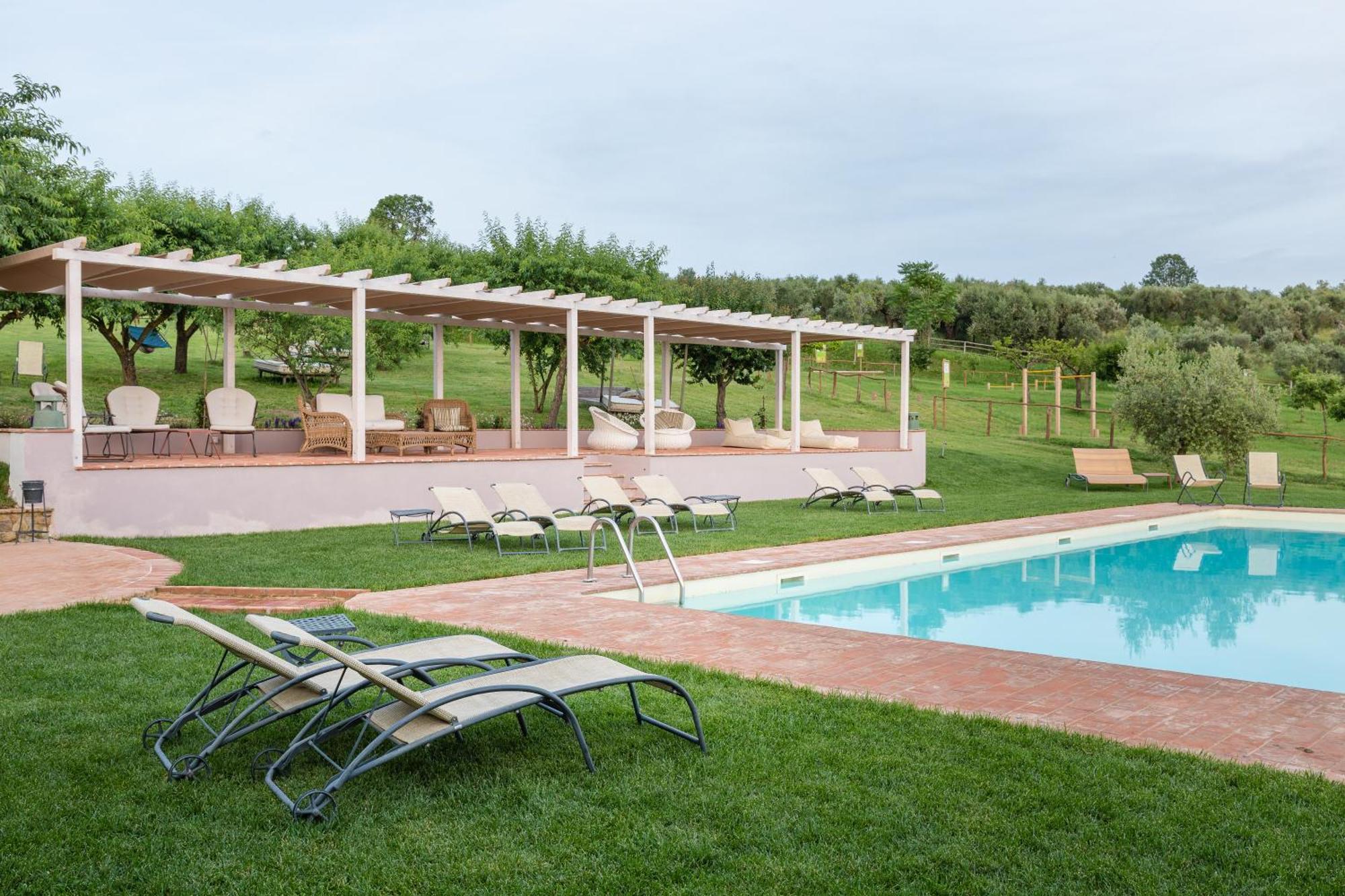 Petrignano Del Lago Agriturismo Le Torri Di Porsenna מראה חיצוני תמונה