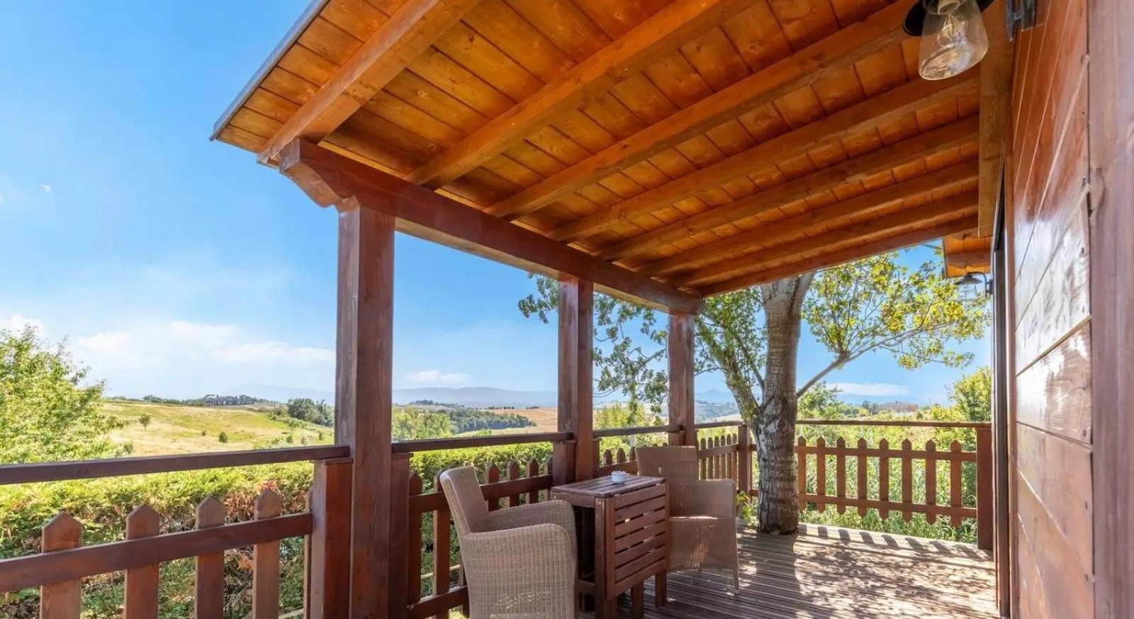 Petrignano Del Lago Agriturismo Le Torri Di Porsenna מראה חיצוני תמונה