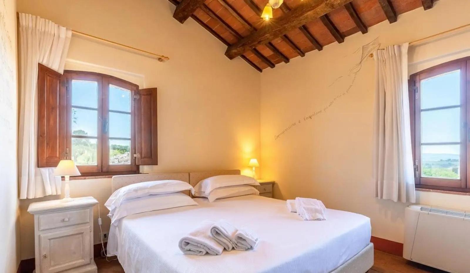 Petrignano Del Lago Agriturismo Le Torri Di Porsenna מראה חיצוני תמונה