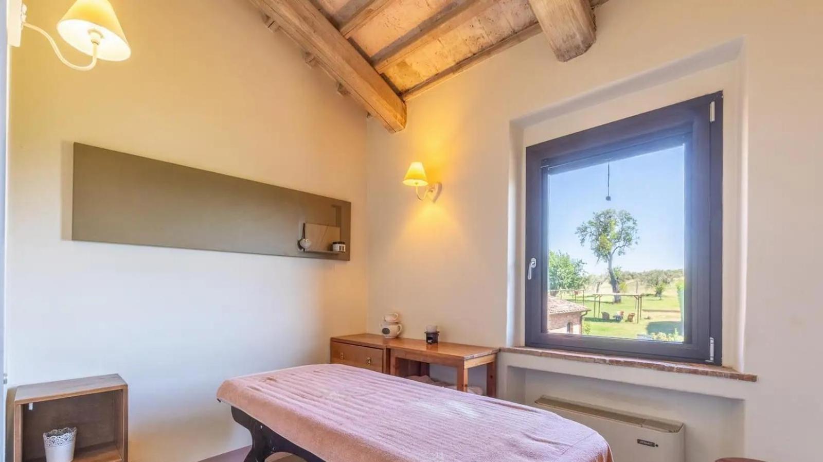 Petrignano Del Lago Agriturismo Le Torri Di Porsenna מראה חיצוני תמונה