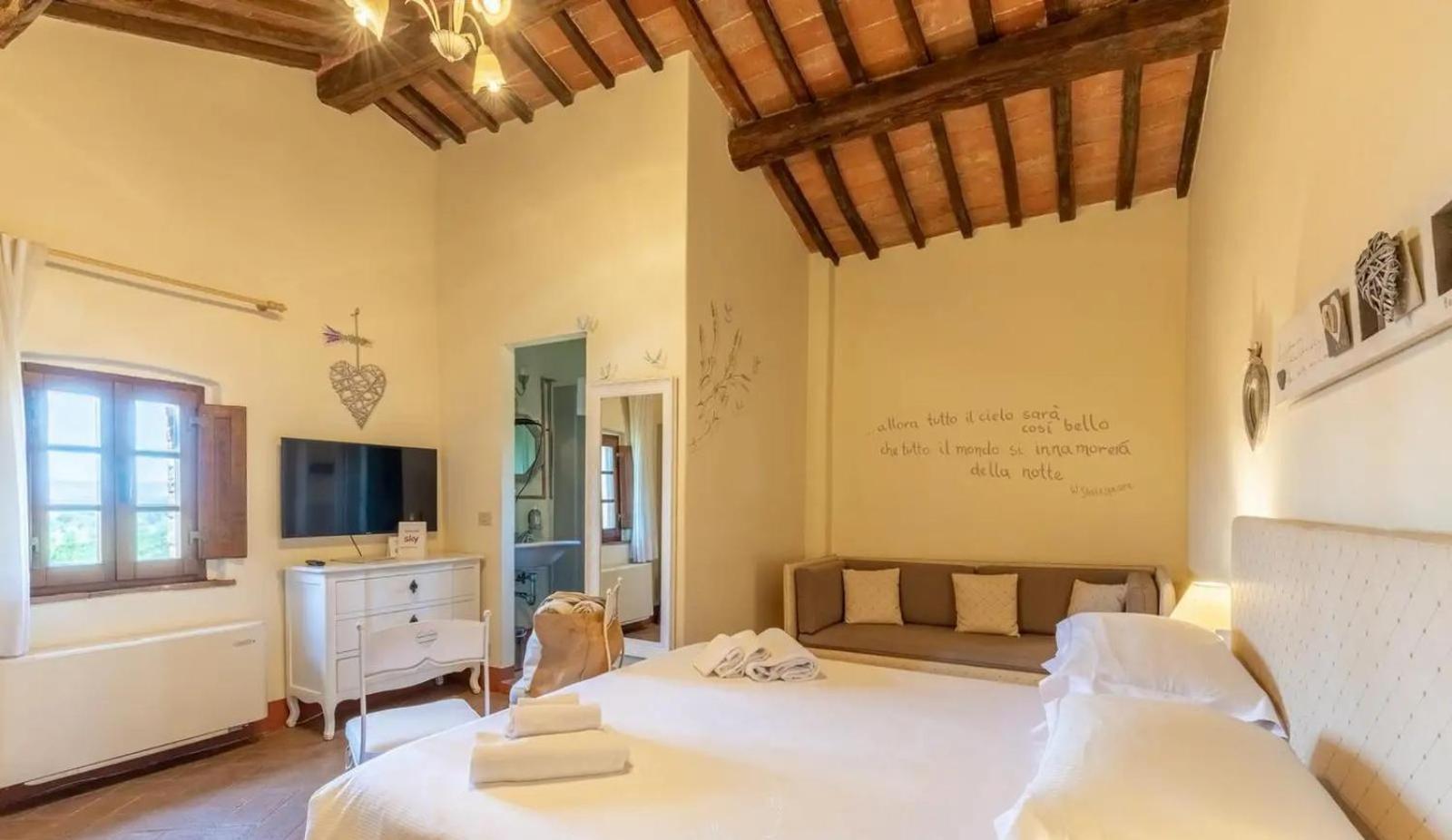 Petrignano Del Lago Agriturismo Le Torri Di Porsenna מראה חיצוני תמונה